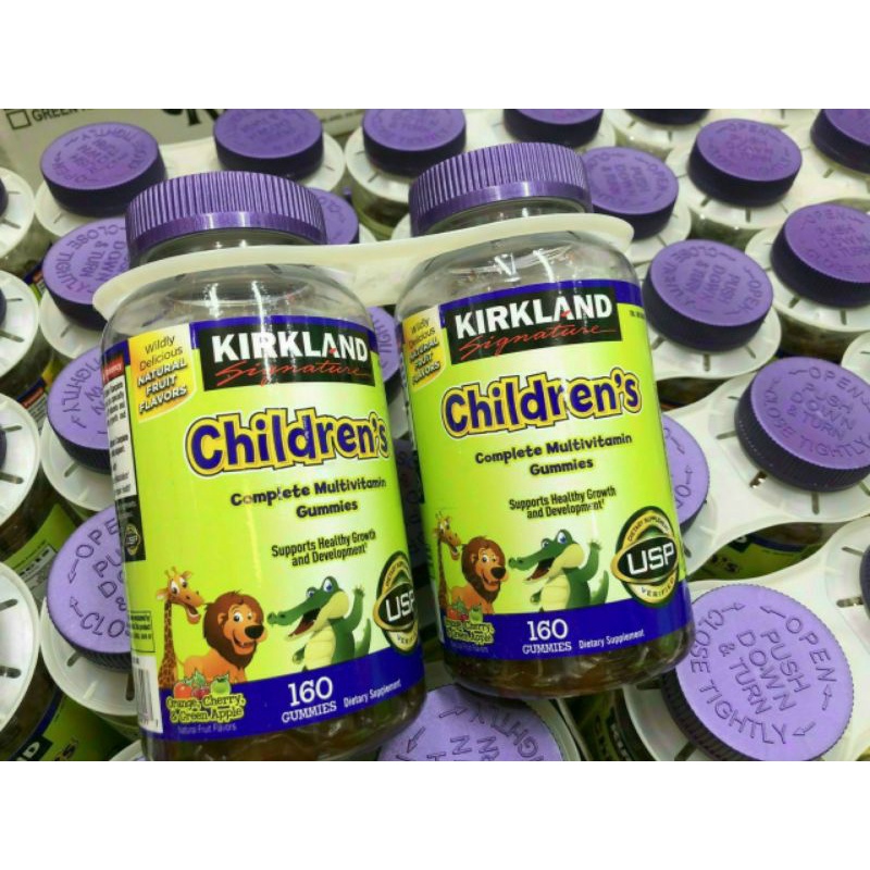 Kẹo dẻo cung cấp đa vitamin cho bé Kirkland Children's Complete Multivitamin Gummies 160 viên