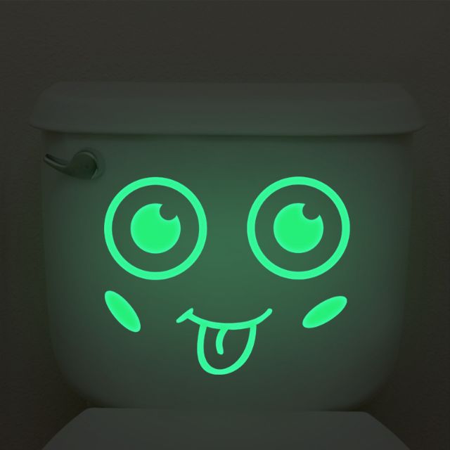 Miếng dán vệ sinh dạ quang mặt cười,,,