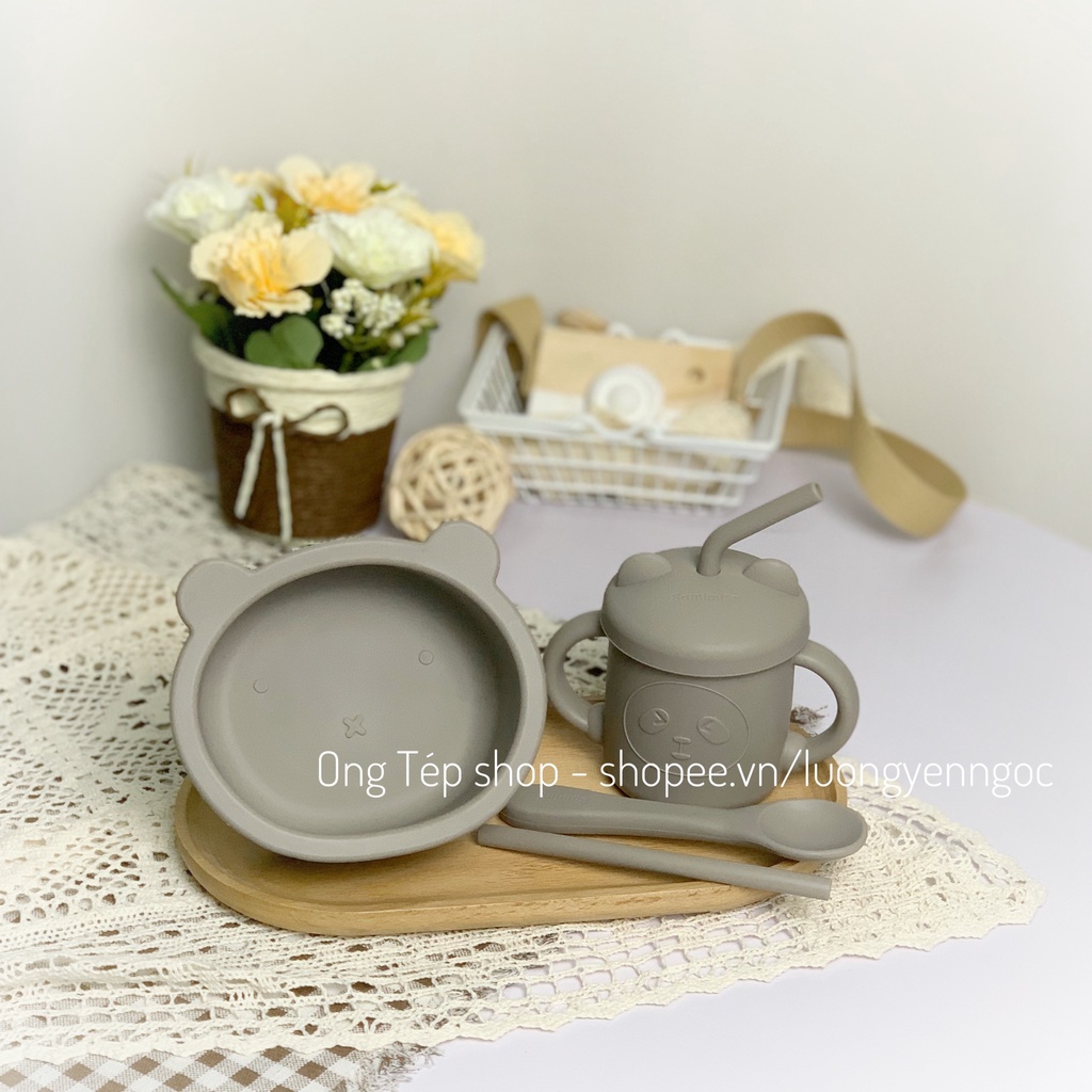 Set ăn dặm silicon 4 chi tiết: bát ăn dặm silicon kèm thìa, Yếm silicon, khay 4 ngăn/đĩa hình gấu Samimi cho bé