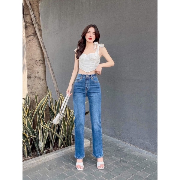 Quần jeans ống đứng