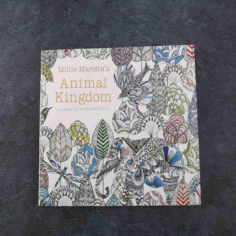 Sách tô màu vương quốc động vật cho trẻ em