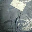 Màu thực tế và màu hình ảnh khác nhau quá, shop nên đăng sản phẩm thực tế để có uy tín hơn. Tính trả hàng nhưng thấy may cũng được nên giữ lại, cho 4 sao, trừ 1 sao vì màu không như hình