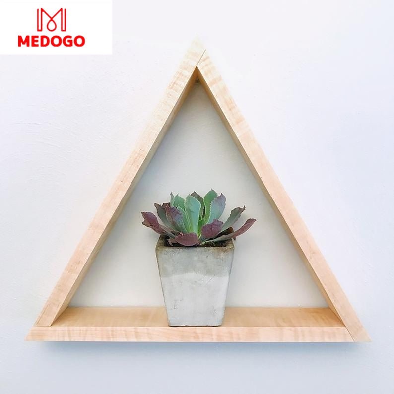 Kệ gỗ tam giác MEDOGO treo tường trang trí phòng khách phong cách mới