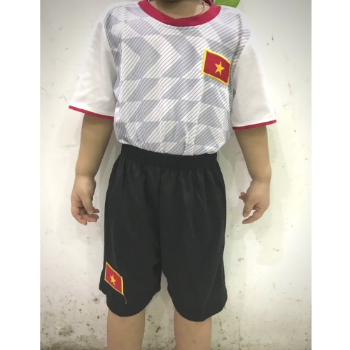 Quần áo đá bóng, đá banh trẻ em Việt Nam mẫu đỏ và trắng thể thao 360