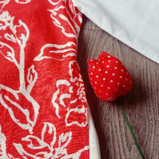 Áo dài linen hoa đỏ