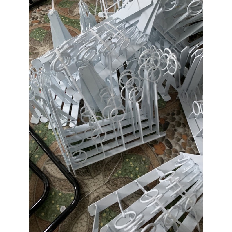 Kệ giọt nước treo quần áo