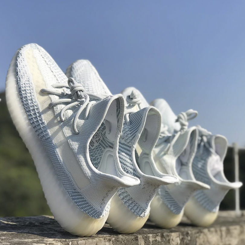 Giày Thể Thao Sneakers YZ 350 V2 CLOUD WHITE Trắng Xanh Cực đẹp Cho Cả Nam Và Nữ