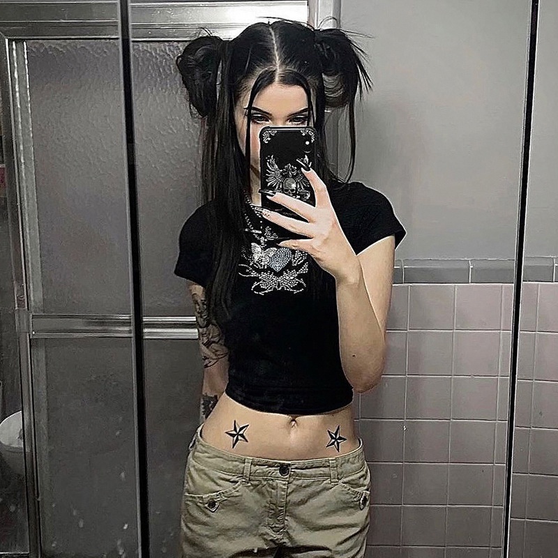 Áo Thun Đen Đính Đá Lấp Lánh Thiết Kế Đơn Giản Cho Nữ