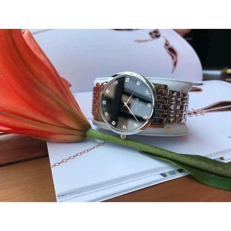 Đồng hồ nam Bulova kim cương .