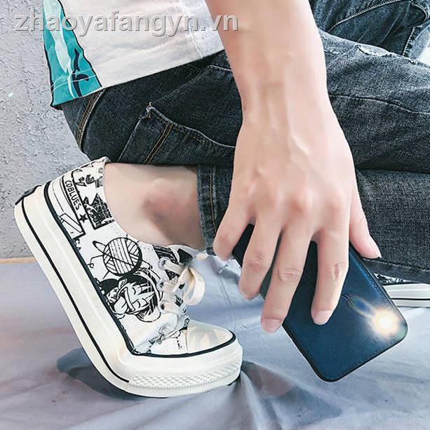 Giày thể thao vải canvas họa tiết hoạt hình One Piece thời trang năng động cho nam