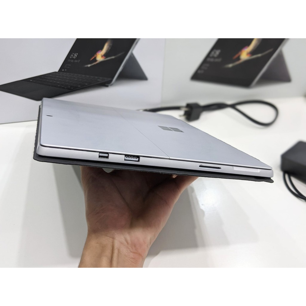 Máy tính bảng Microsoft Surface Pro 6 | Core i5 Ram 8GB Ổ cứng SSD 256GB | Kèm sạc OEM và Type Cover chính hãng | BigBuy360 - bigbuy360.vn