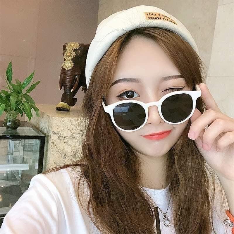 Kính râm viền hot hit -gọng vuông GMLV,Jessica viền trắng