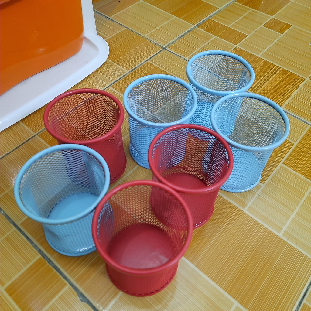 Giỏ đựng bút / Lọ cắm bút bằng lưới kim loại hình tròn dùng để trang trí bàn làm việc