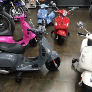 Xe máy điện trẻ em Vespa