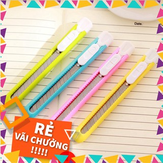 Dao rọc giấy deli nhỏ 2054