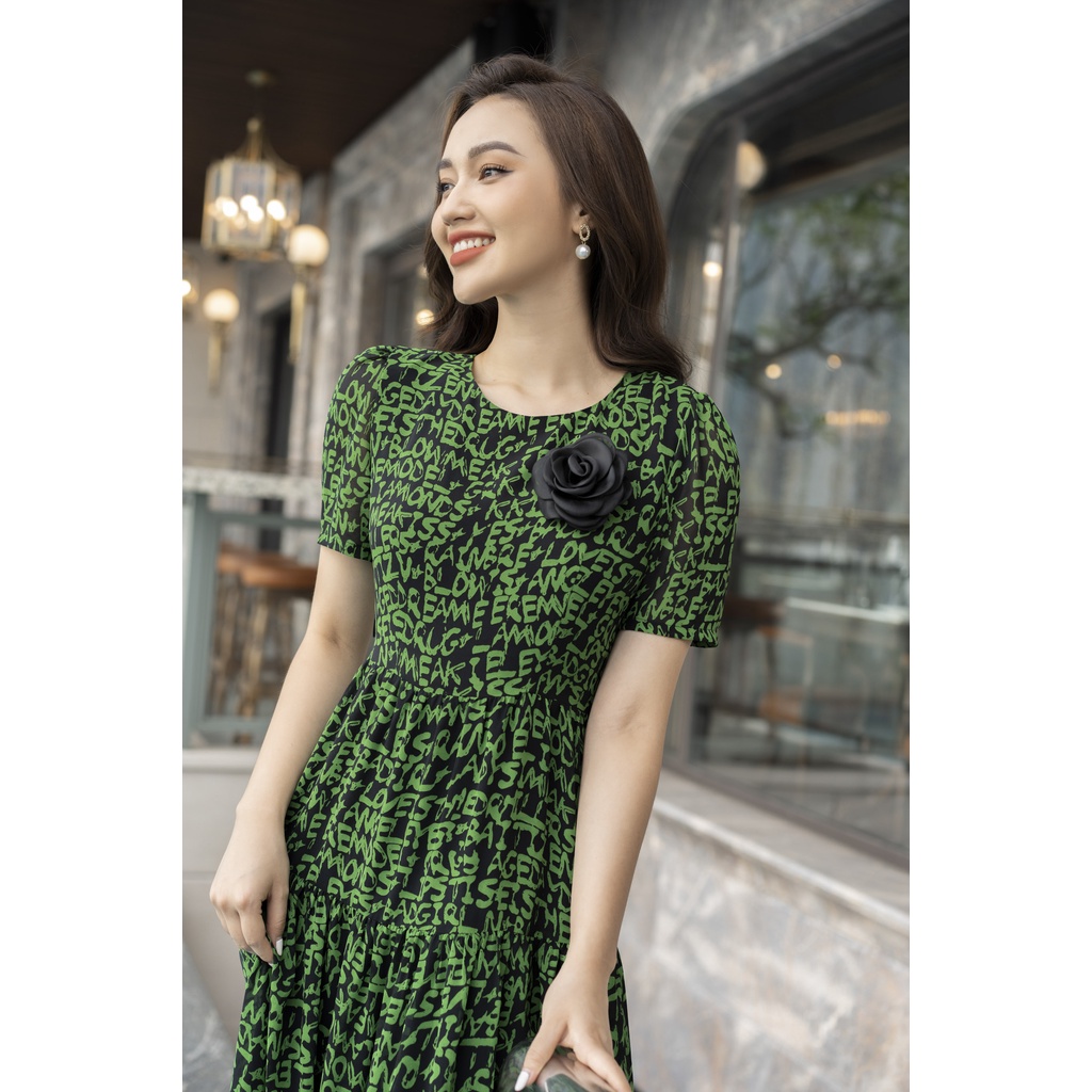Đầm maxi dáng dài, váy công sở nữ thiết kế họa tiết chữ xanh, đính hoa trang trí FIONA F452285