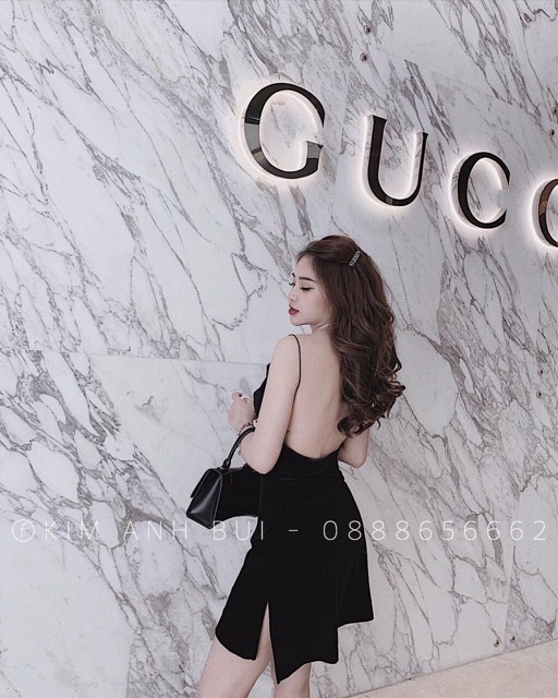 Đầm đen đỏ 2 dây nhung cổ đỗ hở lưng
