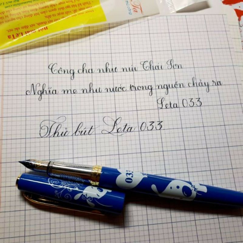 Bút lêta 033 ngòi mài ⚡ GIÁ TỐT NHẤT ⚡ Bút ngòi mài nên nét thanh đậm chủ yếu do lực ấn tay của người viết