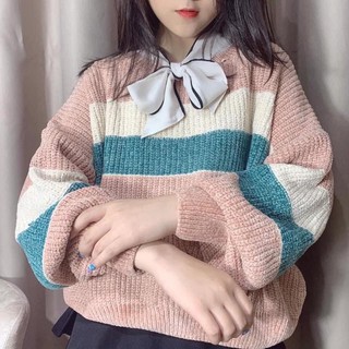 áo len chốt trên live