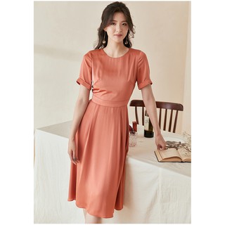 Đầm xòe cam cổ tròn tay ngắn dáng xòe tròn mềm mại