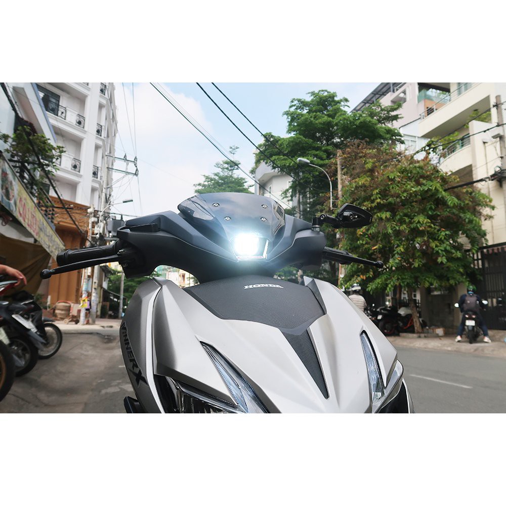 Pat Gắn Đèn Lỗ Kèn Winner X