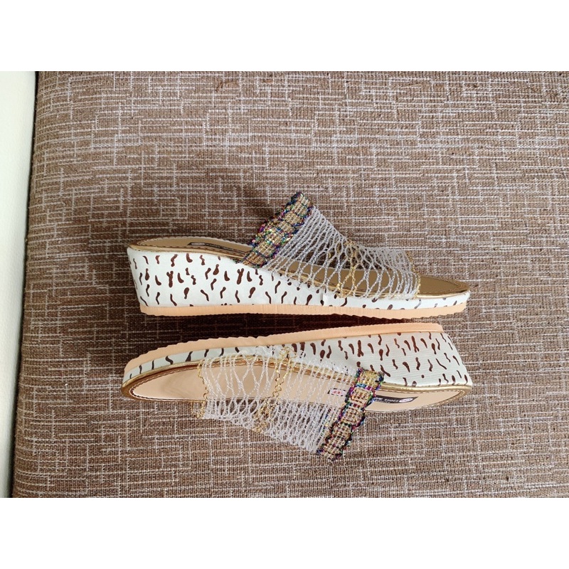 Dép lưới sành điệu