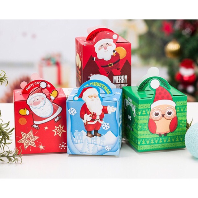 Hộp giấy đựng quà Noel nhiều mẫu kích thước 10x10x8 cm