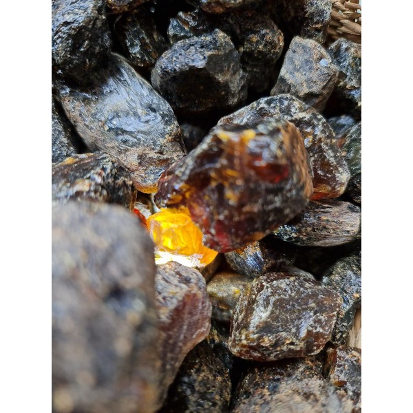 Huyết Phách Thô Amber