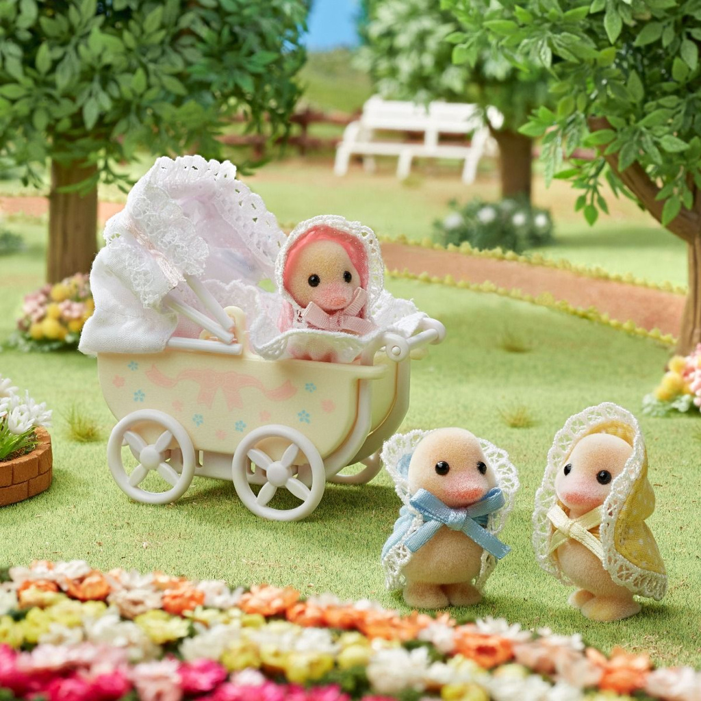 [Mã BMBAU50 giảm 7% đơn 99K] Đồ chơi nhập vai Sylvanian Families Xe nôi vịt sinh ba Epoch