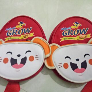 Túi đeo chéo nhãn hàng Grow