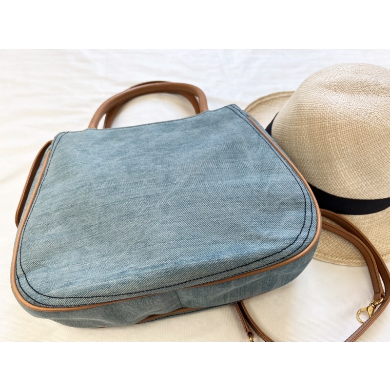 Túi xách tay đeo chéo Roberta di Camerino