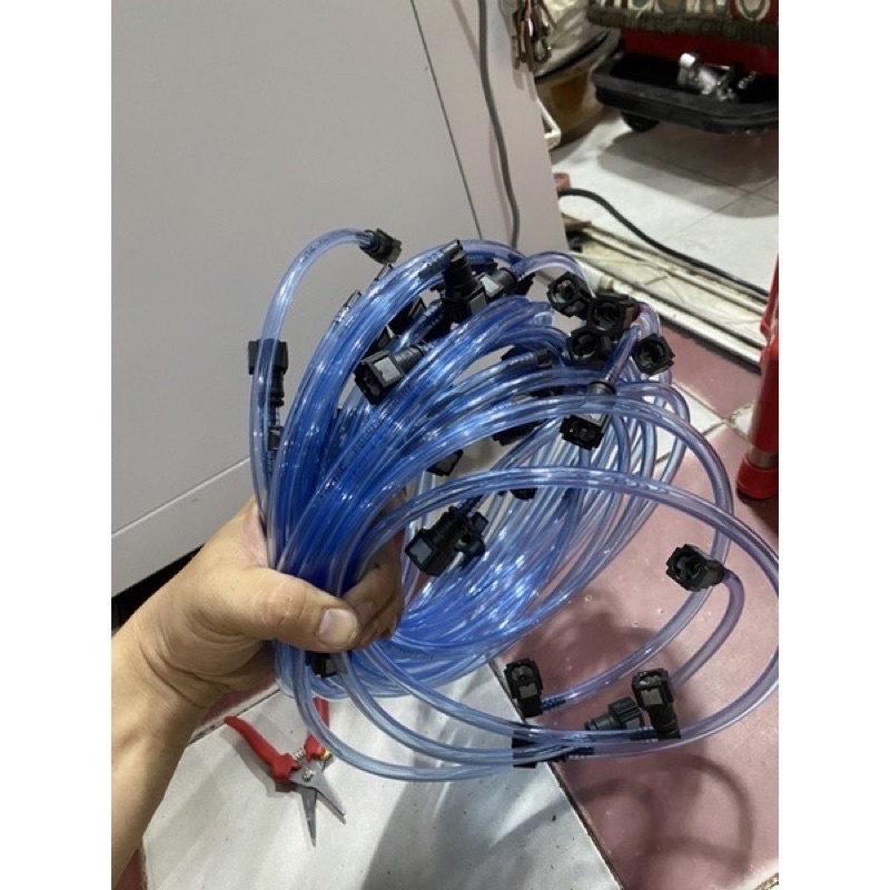 Ống dẫn nhiên liệu dài