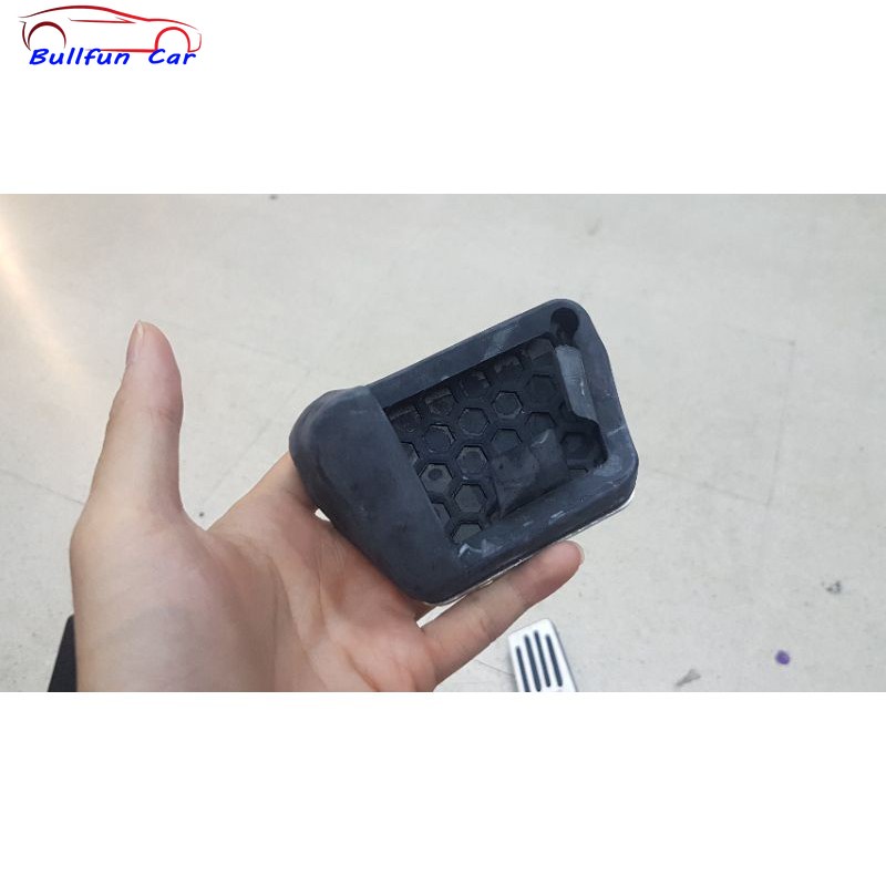 Nắp Bàn Đạp Bmw E30, E34, E36, E39, E46, E60, E70-71, E90, E84, E85, E89, E92-93, F10, F15, F20, F25, F30.