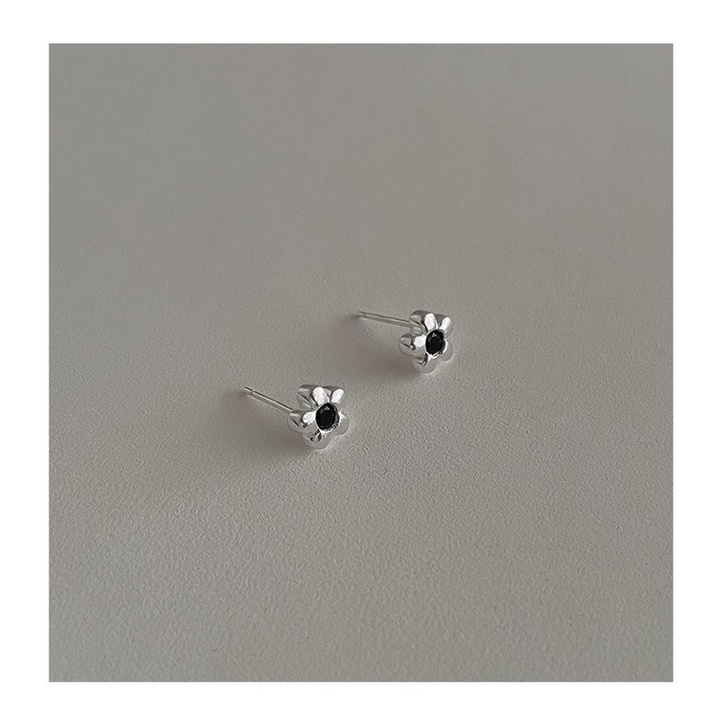 bông tai-dây chuyền nhẫn hoa mini nụ đen xinh xắn