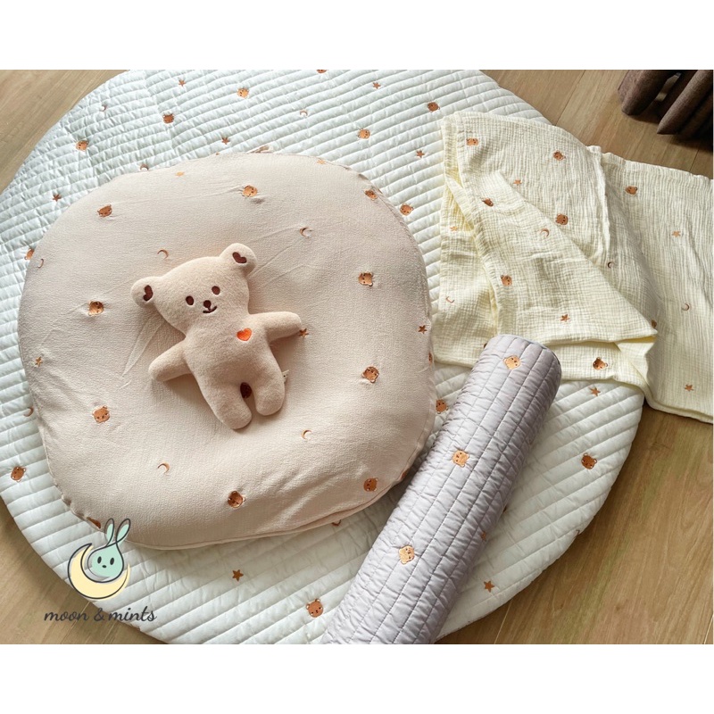 Gối chống trào ngược thêu họa tiết Moon&Mints - thiết kế nguyên khối không gây võng lưng, vỏ gối ripple
