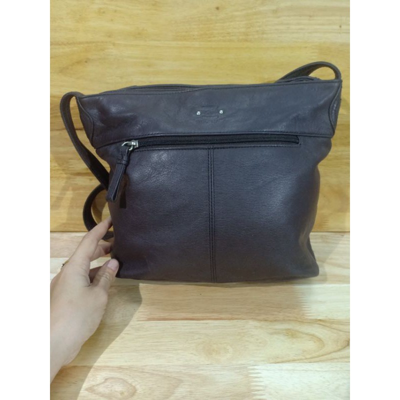 Túi đeo vai da thật secondhand  220108