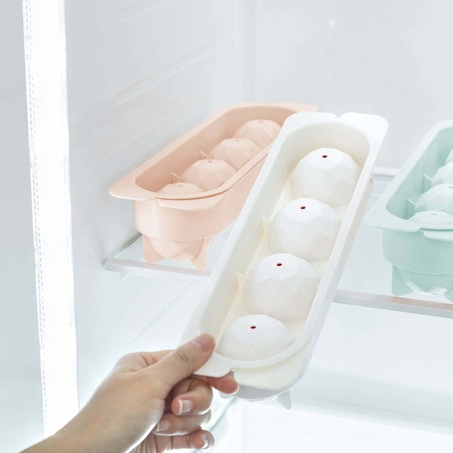 Khay đá tròn Kari 4 viên Inochi - Công nghệ kháng khuẩn, Chất liệu nhựa bền dẻo linh hoả, Chất lượng Nhật Bản