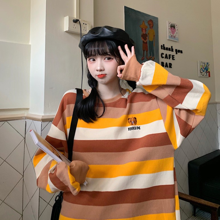 Áo hoodie dáng rộng thêu hình gấu phong cách Hàn Quốc | BigBuy360 - bigbuy360.vn