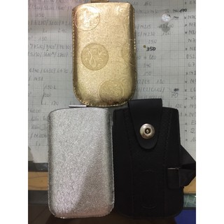 bao rút cầm tay có hoa văn cho nokia E72