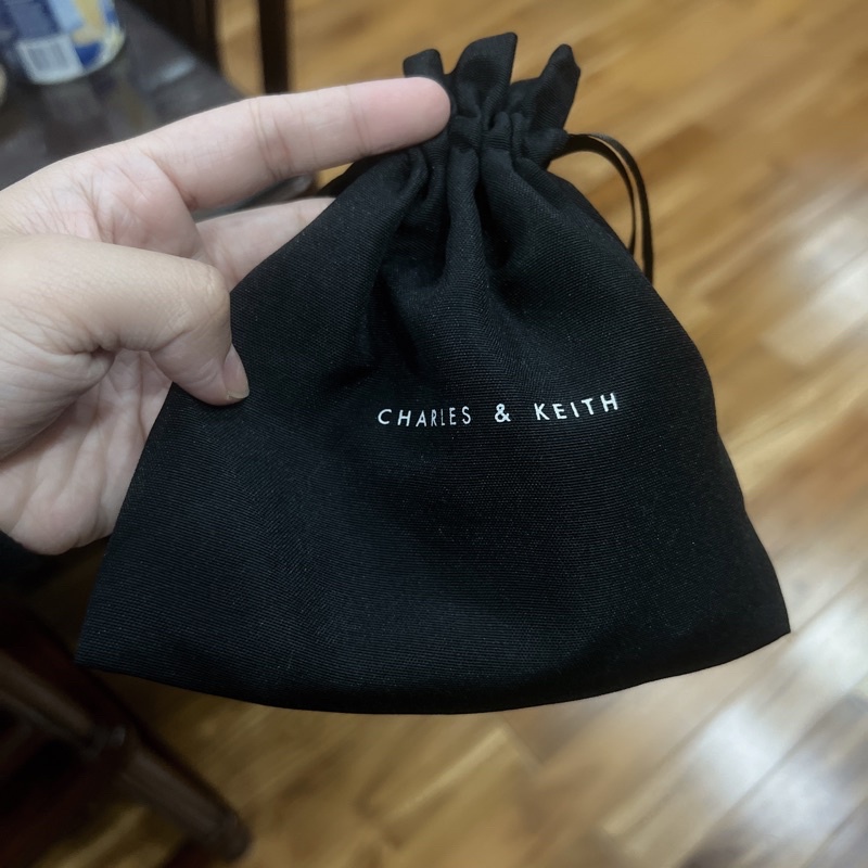 Khẩu trang CNK gift kèm dustbag xịn