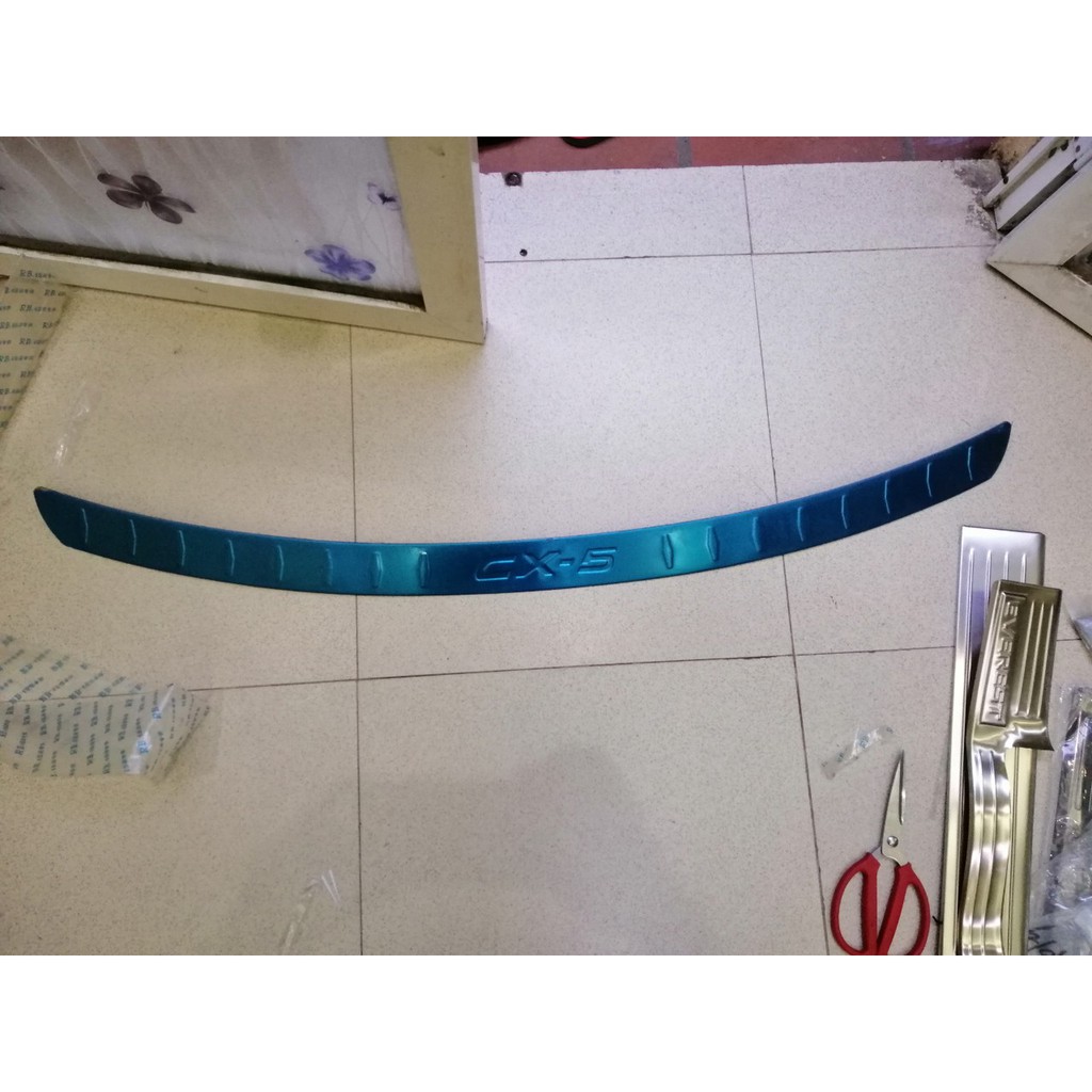 Chống chầy cốp ngoài MAZDA CX5