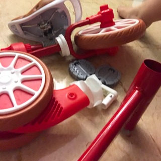 xe chòi chân thú nhún moony