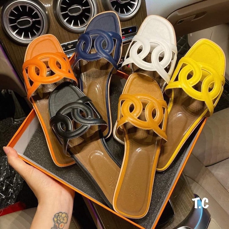 dép hm dây xích bản mẫu mới siêu tây ( rẻ vô đich )