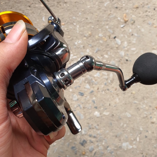 máy câu cá fun kim loại FBE 7000 máy cực khoẻ giá rẻ y hình