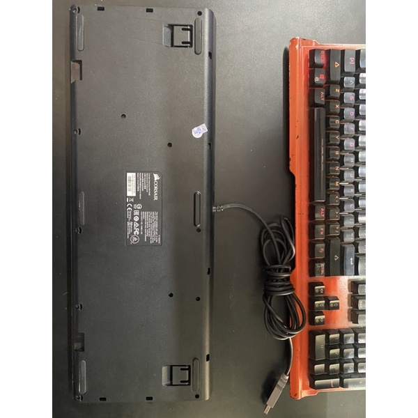 Bàn phím cơ Corsair K68 RGB