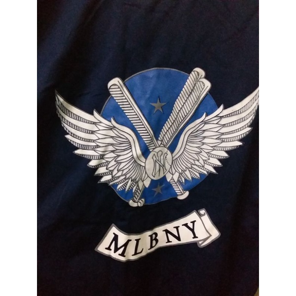 Áo bomber MLB pass mới 100%.