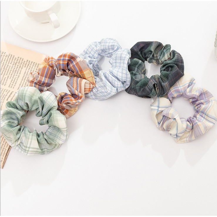 Dây buộc tóc scrunchies, dây cột tóc chun buộc tóc nữ kẻ phồng dễ thương thời trang Hàn Quốc SC05 - VHT SHOP