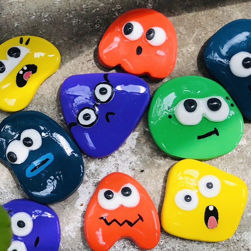 Pin/Ghim cài áo đất sét mặt emoji/emotion hài hước