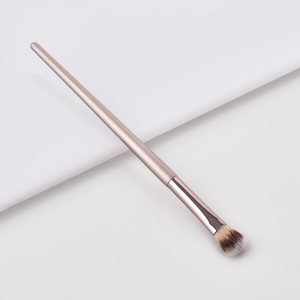 [ready] 1PC Wooden Foundation Cosmetic Eyebrow Eyeshadow Brush Makeup Brush Sets Tools Pincéis para Maquiagem Profissional / Sombra de Olho / Sobrancelha / Pó / Base / Pincel para Cosmético / Maquiagem Wooden Foundation Eyebrow Eyeshadow Makeup MOLI