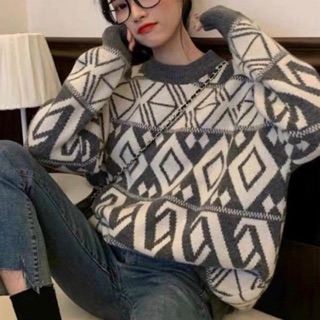 Áo len hoạ tiết thụng vintage QC neww